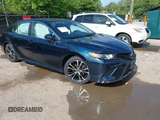 2018 Toyota Camry LE z VIN 4T1B11HK2JU579550, wystawiony jako IAAI lot #42309663 z przebiegiem 40 868 mil mil oraz . Historia ofert i sprzedaży dostępna na DreamBid. Obrazek 1.