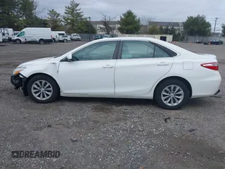 2015 Toyota Camry XLE with VIN 4T4BF1FK0FR479688, listed as a IAAI auction lot 41717801 with 131,365 mi miles. Bid and sale history available at carsss.com. Image 14.