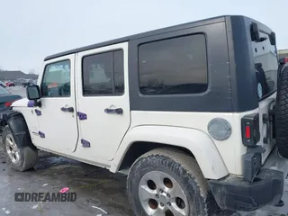 2010 Jeep Wrangler Unlimited Sahara with VIN 1J4HA5H19AL177179, listed as a IAAI auction lot 41565342 with 181,392 mi miles. Bid and sale history available at carsss.com. Image 15.