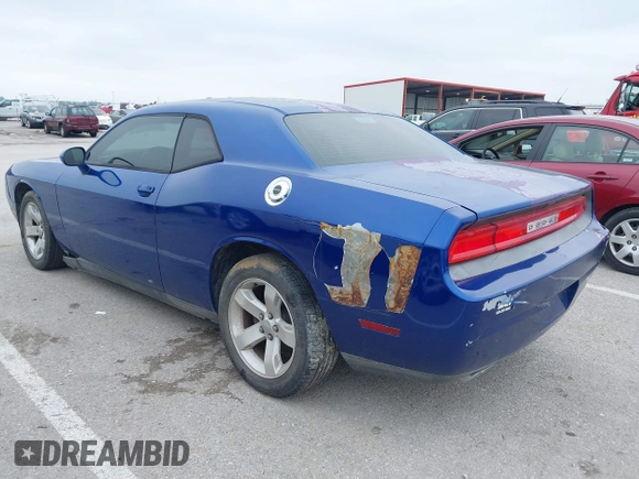 2012 Dodge Challenger SXT Plus z VIN 2C3CDYAG9CH239160, wystawiony jako IAAI lot #42198261 z przebiegiem 116 546 mil mil oraz . Historia ofert i sprzedaży dostępna na DreamBid. Obrazek 3.