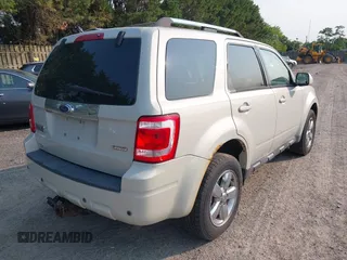 2009 Ford Escape Limited с VIN 1FMCU94G99KC59077, выставлен на аукционе IAAI как лот 42126295 с пробегом 169 306 миль миль и . История ставок и продаж доступна на DreamBid. Изображение 4.