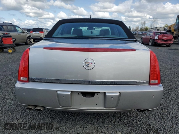 2006 Cadillac DTS 1SC z VIN 1G6KD57Y16U227899, wystawiony jako Copart lot #51848255 z przebiegiem Nie podano mil oraz Szkoda całkowita • Salvage title. Historia ofert i sprzedaży dostępna na DreamBid. Obrazek 6.