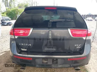2014 Lincoln MKX with VIN 2LMDJ8JK9EBL16189, listed as a IAAI auction lot 42152268 with 215,862 mi miles and . Bid and sale history available at DreamBid. Image 17.