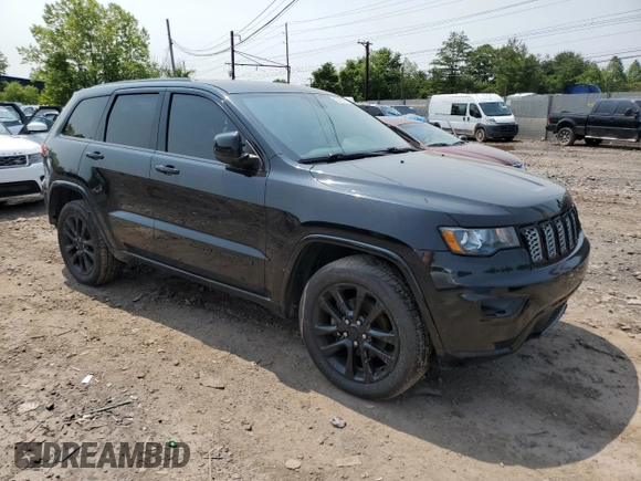 2017 Jeep Grand Cherokee Altitude with VIN 1C4RJFAG5HC892291, listed as a Copart auction lot 58579975 with 71,018 mi miles and Salvage title. Bid and sale history available at DreamBid. Image 4.