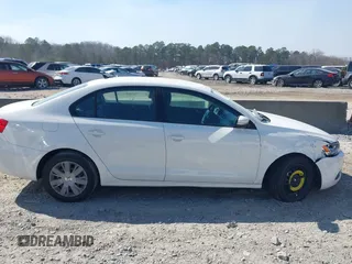 2014 Volkswagen Jetta Sedan SE w/Connectivity/Sunroof PZEV with VIN 3VWD17AJ5EM240340, listed as a IAAI auction lot 41787939 with 173,643 mi miles. Bid and sale history available at carsss.com. Image 13.