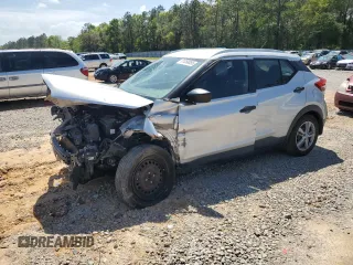 2018 Nissan Kicks S with VIN 3N1CP5CUXJL520380, listed as a Copart auction lot 51250055 with 59,196 mi miles and Salvage title. Bid and sale history available at DreamBid. Image 1.