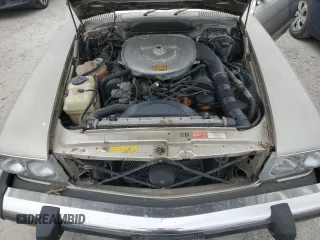 1988 Mercedes-Benz 560 560SL with VIN WDBBA48D2JA082358, listed as a Copart auction lot 76776024 with 105,148 mi miles and Salvage Title. Bid and sale history available at carsss.com. Image 11.