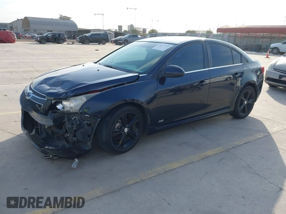 2014 Chevrolet Cruze 2LT z VIN 1G1PE5SB3E7255292, wystawiony jako IAAI lot #41851205 z przebiegiem 141 659 mil mil oraz . Historia ofert i sprzedaży dostępna na DreamBid. Obrazek 19.
