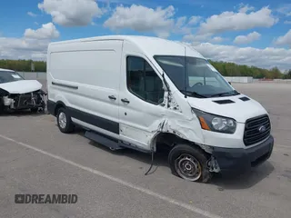 2019 Ford Transit z VIN 1FTYE2CM2KKB21876, wystawiony jako IAAI lot #42026853 z przebiegiem Nie podano mil oraz . Historia ofert i sprzedaży dostępna na DreamBid. Obrazek 1.