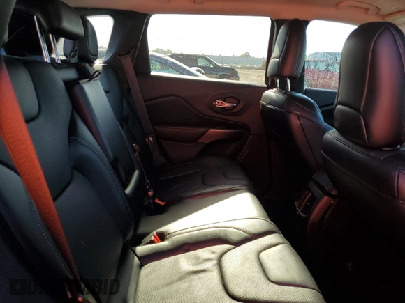 2019 Jeep Cherokee Limited with VIN 1C4PJLDBXKD428209, listed as a Copart auction lot 46107223 with 34,532 mi miles and Salvage Title. Bid and sale history available at DreamBid. Image 11.