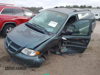 2002 Dodge Caravan Sport with VIN 2B4GP44R22R587446, listed as a IAAI auction lot 41472213 with 241,703 mi miles and . Bid and sale history available at carsss.com. Image 17.