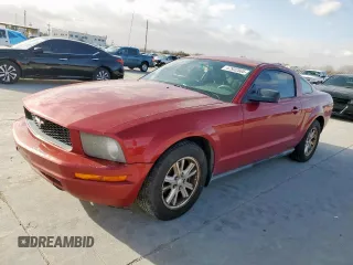 2007 Ford Mustang Deluxe with VIN 1ZVFT80N475323392, listed as a Copart auction lot 47932565 with 312,770 mi miles and Salvage Title. Bid and sale history available at carsss.com. Image 1.