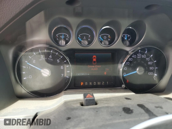 2014 Ford F-250 XL with VIN 1FT7X2B67EEA13796, listed as a Copart auction lot 61712565 with 130,090 mi miles and Salvage title. Bid and sale history available at DreamBid. Image 9.