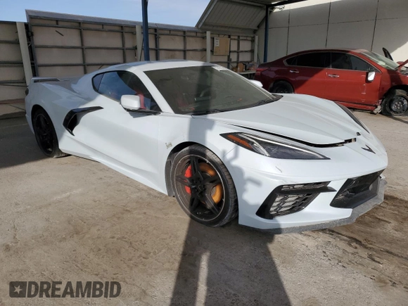 2023 Chevrolet Corvette 2LT z VIN 1G1YB2D42P5112214, wystawiony jako Copart lot #82869224 z przebiegiem 15 247 mil mil oraz Szkoda całkowita • Salvage title. Historia ofert i sprzedaży dostępna na DreamBid. Obrazek 4.