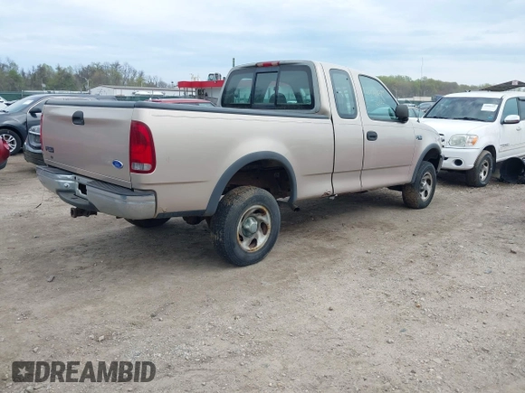 1997 Ford F-150 XL with VIN 1FTDX18W9VNC18055, listed as a IAAI auction lot 41982829 with 189,513 mi miles. Bid and sale history available at carsss.com. Image 4.