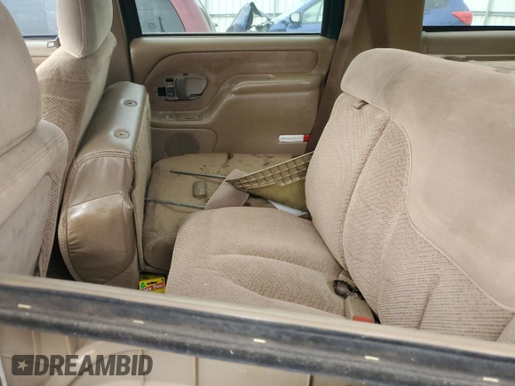 1995 Chevrolet Suburban with VIN 1GNFK16K0SJ430411, listed as a Copart auction lot 79208624 with 316,229 mi miles and Salvage Title. Bid and sale history available at carsss.com. Image 11.
