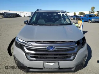 2025 Subaru Forester Limited with VIN JF2SLDNC2SH521169, listed as a Copart auction lot 47533125 with 882 mi miles and Salvage Title. Bid and sale history available at carsss.com. Image 5.
