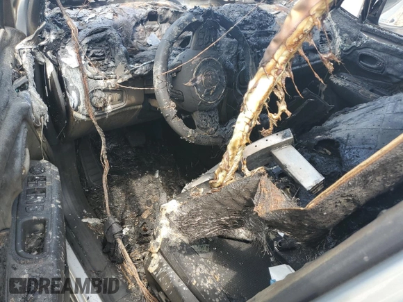 2020 Jeep Renegade Altitude with VIN ZACNJAB13LPK99249, listed as a Copart auction lot 66347684 with Not provided miles and Salvage title. Bid and sale history available at DreamBid. Image 8.