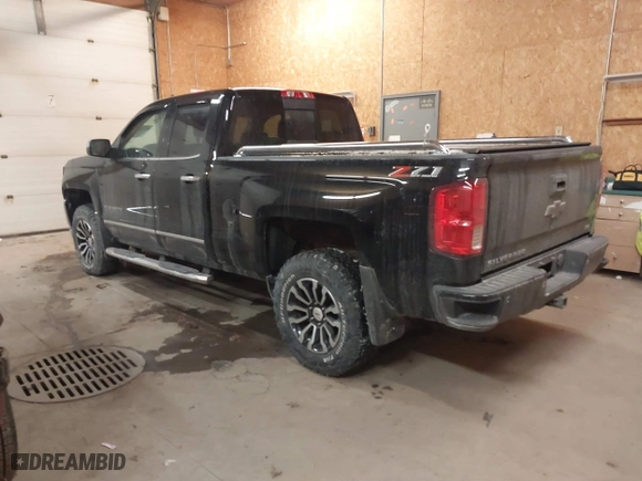 2018 Chevrolet Silverado 1500 LTZ with VIN 1GCVKSEC9JZ117927, listed as a IAAI auction lot 41471952 with 85,965 mi miles. Bid and sale history available at carsss.com. Image 3.
