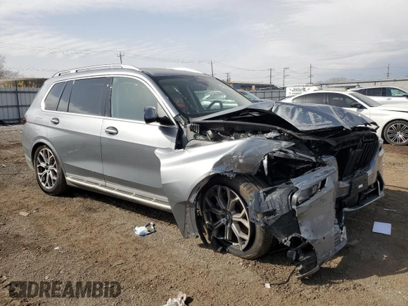 2024 BMW X7 xDrive40i z VIN 5UX23EM0XR9S60730, wystawiony jako Copart lot #49636395 z przebiegiem Nie podano mil oraz Szkoda całkowita • Salvage title. Historia ofert i sprzedaży dostępna na DreamBid. Obrazek 4.
