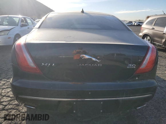 2016 Jaguar XJ Portfolio with VIN SAJWJ2GD3G8V92115, listed as a Copart auction lot 89026695 with 213,927 mi miles and Clean title. Bid and sale history available at DreamBid. Image 6.