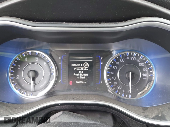 2015 Chrysler 200 Limited with VIN 1C3CCCAB6FN708209, listed as a IAAI auction lot 42057279 with 100,866 mi miles. Bid and sale history available at carsss.com. Image 7.