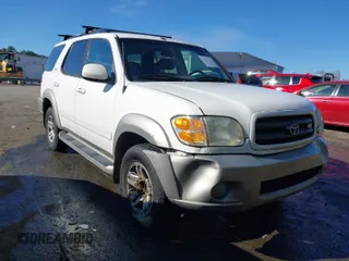 2003 Toyota Sequoia SR5 with VIN 5TDZT34A93S156512, listed as a IAAI auction lot 41848801 with 257,828 mi miles. Bid and sale history available at carsss.com. Image 1.