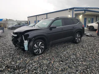 2025 Volkswagen Atlas SE z VIN 1V2WR2CA8SC508457, wystawiony jako Copart lot #59265385 z przebiegiem 12 009 mil mil oraz Czysty tytuł • Clean title. Historia ofert i sprzedaży dostępna na DreamBid. Obrazek 1.