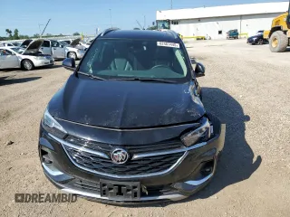 2021 Buick Encore GX Essence z VIN KL4MMGSL0MB153181, wystawiony jako Copart lot #62407445 z przebiegiem 50 864 mil mil oraz Szkoda całkowita • Salvage title. Historia ofert i sprzedaży dostępna na DreamBid. Obrazek 5.