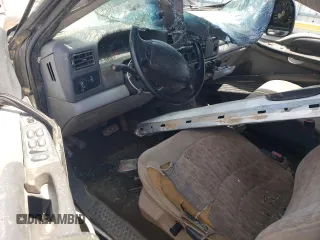 1999 Ford F-250 XL z VIN 1FTNW21F6XEE96518, wystawiony jako Copart lot #60648775 z przebiegiem 288 719 mil mil oraz Nie do naprawy • Non repairable. Historia ofert i sprzedaży dostępna na DreamBid. Obrazek 8.
