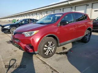 2018 Toyota RAV4 LE z VIN 2T3BFREV7JW723938, wystawiony jako Copart lot #62814195 z przebiegiem 107 051 mil mil oraz Szkoda całkowita • Salvage title. Historia ofert i sprzedaży dostępna na DreamBid. Obrazek 1.