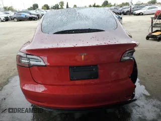 2023 Tesla Model 3 z VIN 5YJ3E1EA7PF541421, wystawiony jako Copart lot #54513655 z przebiegiem 63 314 mil mil oraz Szkoda całkowita • Salvage title. Historia ofert i sprzedaży dostępna na DreamBid. Obrazek 6.