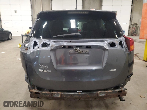 2015 Toyota RAV4 LE z VIN 2T3BFREV9FW298469, wystawiony jako Copart lot #57765415 z przebiegiem 152 391 mil mil oraz Szkoda całkowita • Salvage title. Historia ofert i sprzedaży dostępna na DreamBid. Obrazek 6.