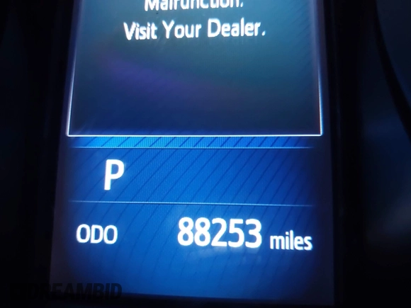 2018 Toyota C-HR XLE z VIN NMTKHMBX5JR039263, wystawiony jako IAAI lot #42265976 z przebiegiem 88 253 mil mil oraz . Historia ofert i sprzedaży dostępna na DreamBid. Obrazek 16.