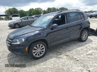 2017 Volkswagen Tiguan S z VIN WVGAV7AX3HK054866, wystawiony jako Copart lot #56305425 z przebiegiem 87 773 mil mil oraz Szkody całkowita. Historia ofert i sprzedaży dostępna na DreamBid. Obrazek 1.