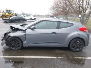 2017 Hyundai Veloster with VIN KMHTC6AD4HU309625, listed as a IAAI auction lot 41933497 with 184,632 mi miles. Bid and sale history available at carsss.com. Image 14.