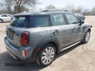 2022 MINI Countryman Cooper S with VIN WMZ83BR03N3N56348, listed as a IAAI auction lot 42144470 with 26,727 mi miles and . Bid and sale history available at DreamBid. Image 4.