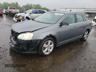 2008 Volkswagen Jetta SE with VIN 3VWRZ71K38M025776, listed as a Copart auction lot 55985785 with 200,694 mi miles and Salvage title. Bid and sale history available at DreamBid. Image 1.
