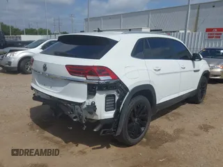 2022 Volkswagen Atlas SE with VIN 1V2WE2CA1NC217119, listed as a IAAI auction lot 42251488 with 45,034 mi miles and . Bid and sale history available at DreamBid. Image 4.
