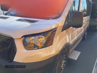 2023 Ford Transit Passenger XL with VIN 1FBAX2C83PKB01131, listed as a Copart auction lot 81578144 with 250 mi miles and Clean Title. Bid and sale history available at DreamBid. Image 2.