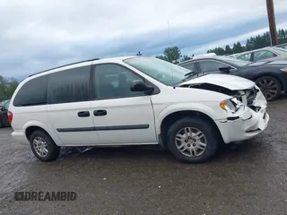 2005 Dodge Caravan SE z VIN 1D4GP24R25B364143, wystawiony jako IAAI lot #42296019 z przebiegiem 140 496 mil mil oraz . Historia ofert i sprzedaży dostępna na DreamBid. Obrazek 12.
