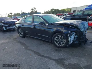 2022 Hyundai Sonata SEL with VIN KMHL64JAXNA218793, listed as a IAAI auction lot 41532682 with 60,817 mi miles. Bid and sale history available at carsss.com. Image 1.