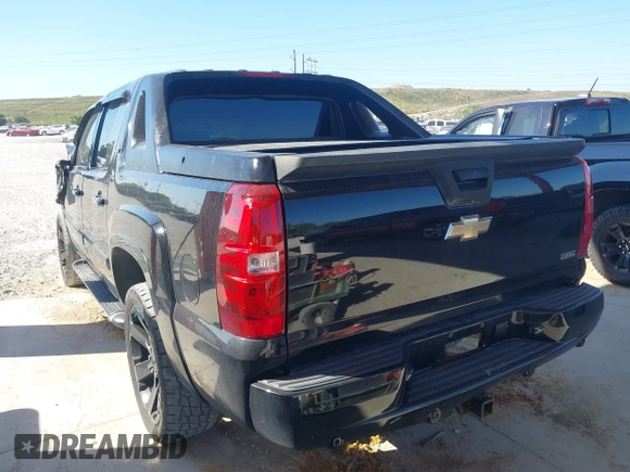2007 Chevrolet Avalanche LTZ with VIN 3GNFK12307G246240, listed as a IAAI auction lot 41781994 with 170,140 mi miles and . Bid and sale history available at DreamBid. Image 3.