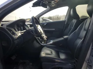 2015 Volvo XC60 с VIN YV4902RD8F2617701, выставлен на аукционе Copart как лот 48514665 с пробегом 116 569 миль миль и Чистый • Clean title. История ставок и продаж доступна на DreamBid. Изображение 7.