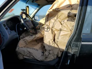 1995 Ford Explorer Eddie Bauer с VIN 1FMDU34X0SUA91938, выставлен на аукционе Copart как лот 85363654 с пробегом 175 746 миль миль и Списание • Salvage title. История ставок и продаж доступна на DreamBid. Изображение 7.