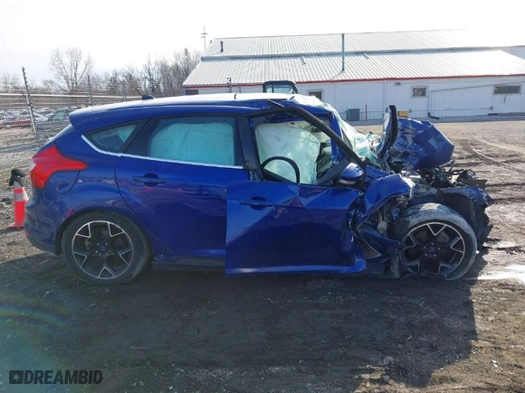 2012 Ford Focus Titanium with VIN 1FAHP3N22CL390800, listed as a IAAI auction lot 41549033 with NaN miles. Bid and sale history available at carsss.com. Image 14.