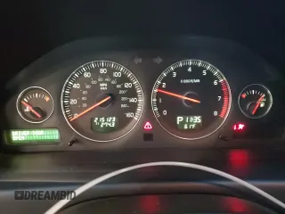 2004 Volvo V70 XC Cross Country с VIN YV1SZ59H341164275, выставлен на аукционе Copart как лот 59585995 с пробегом 215 123 миль миль и Списание • Salvage title. История ставок и продаж доступна на DreamBid. Изображение 9.