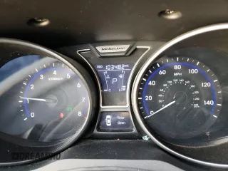 2015 Hyundai Veloster Turbo with VIN KMHTC6AE4FU221955, listed as a Copart auction lot 68837093 with 103,482 mi miles. Bid and sale history available at carsss.com. Image 9.