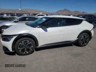 2024 Kia EV6 Wind with VIN KNDC34LAXR5213764, listed as a Copart auction lot 73032434 with 3,239 mi miles and Salvage Title. Bid and sale history available at carsss.com. Image 1.