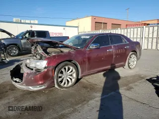 2019 Chrysler 300 Limited with VIN 2C3CCAEG1KH555770, listed as a Copart auction lot 85336674 with 72,260 mi miles and Salvage Title. Bid and sale history available at DreamBid. Image 1.